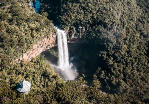 Vista da Cascata no Parque do Caracol