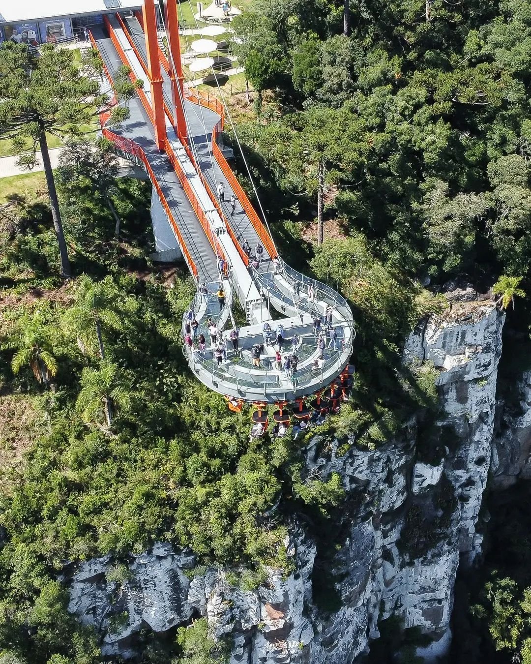 Plataforma Skyglass em Canela